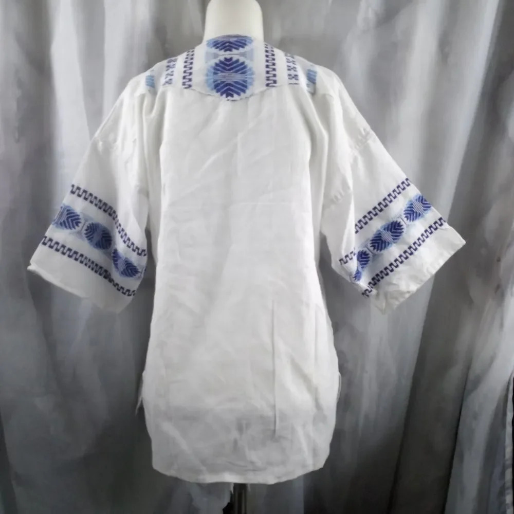Unisex embroidery top size medium (N) - Picture 2 of 3